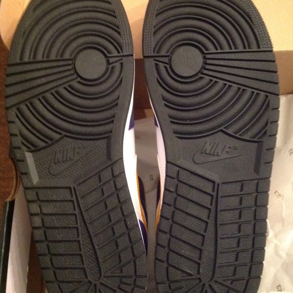 Air Jordan 1 Mid Men's Concord/White/Black/Taxi Sneakers -USA Size:11.5- NIB - Picture 4 of 14